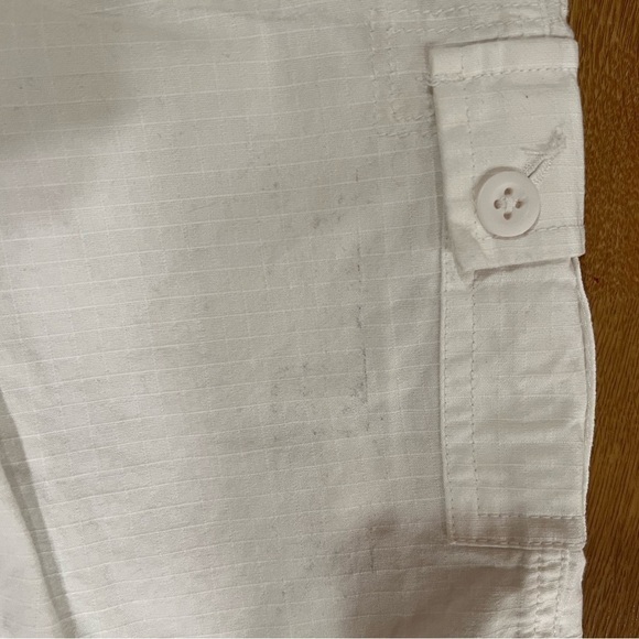 Ralph Lauren Boys White Cargo Shorts Size 5 - Picture 4 of 6